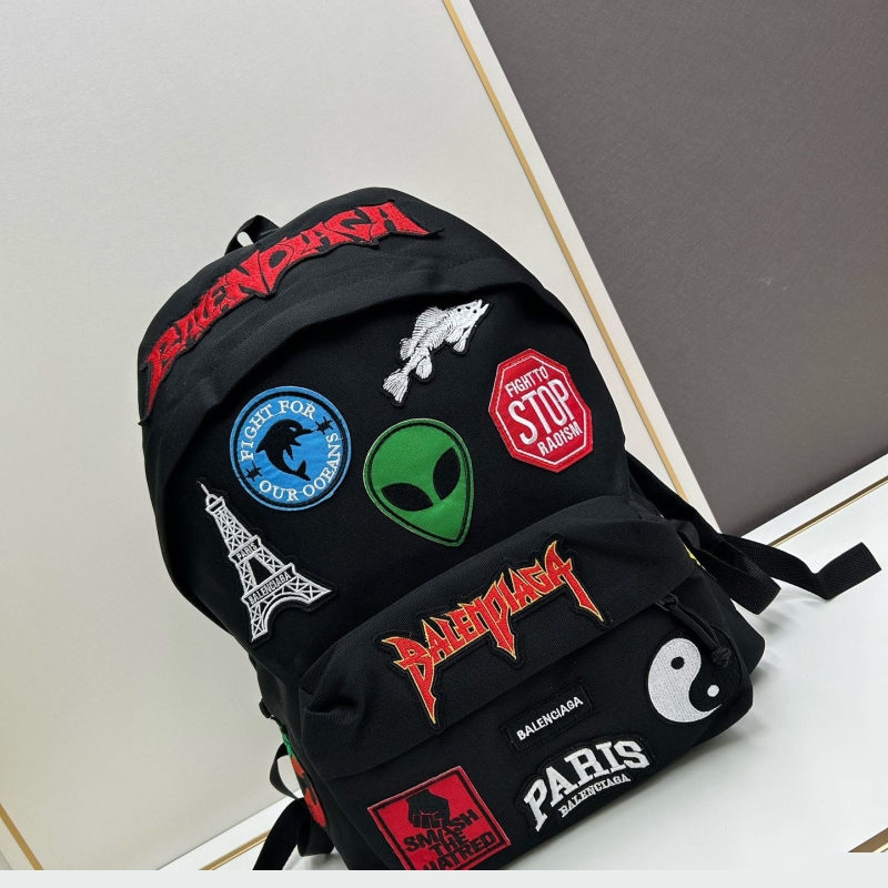 Ba*len*cia*ga backpacks